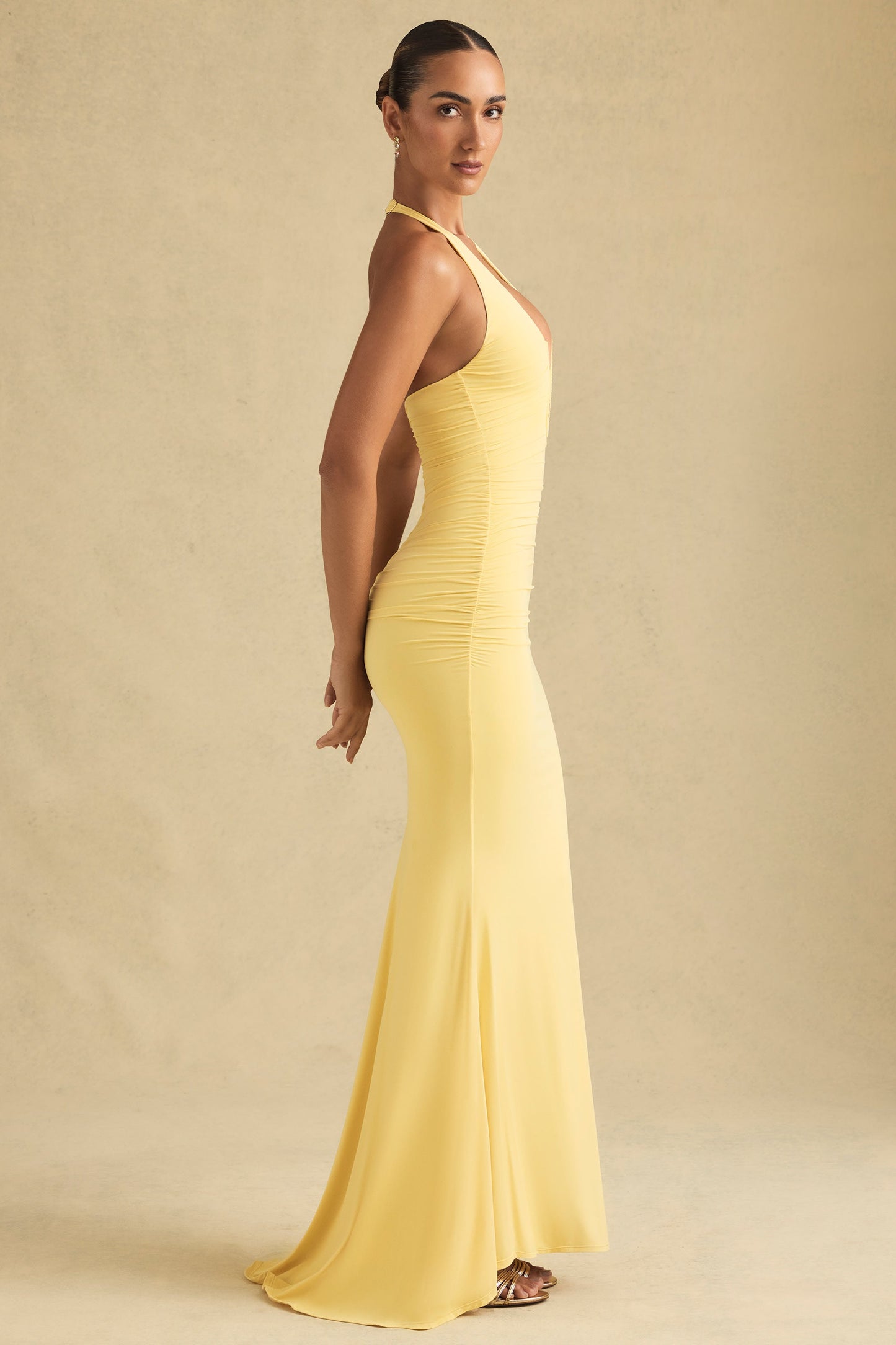 Celesti Elegancka suknia z dekoltem halter