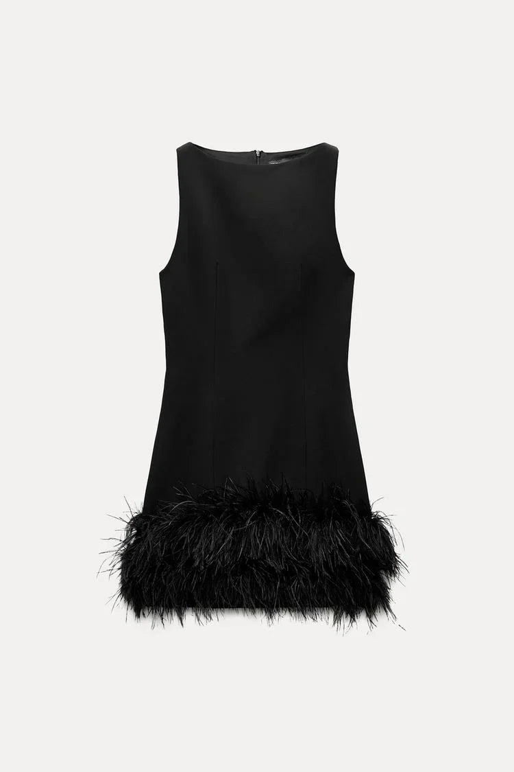 Sukienka mini Celine z piórami