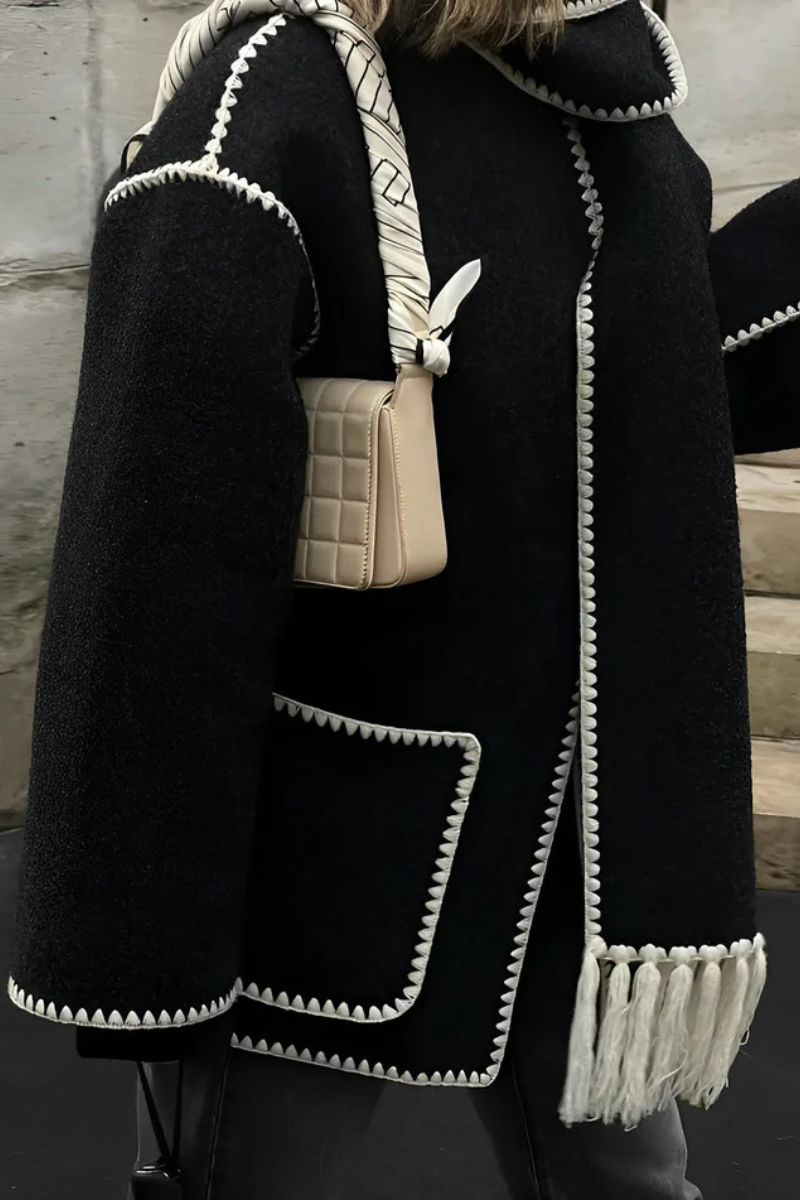Płaszcz Amara z haftami couture
