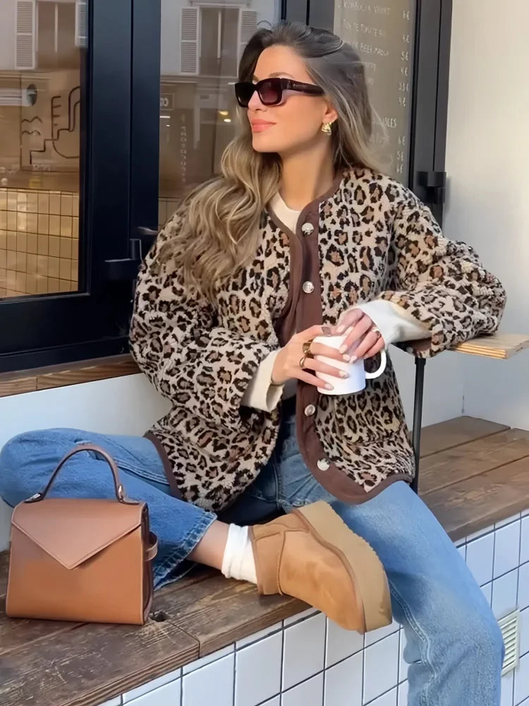Stylowy Kardigan Vivian w Cętki Lamparta